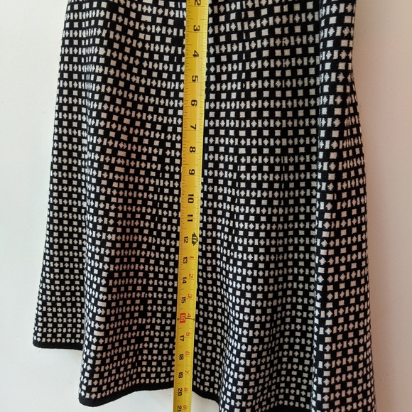 Max Studio Knit Skirt - Picture 2 of 3